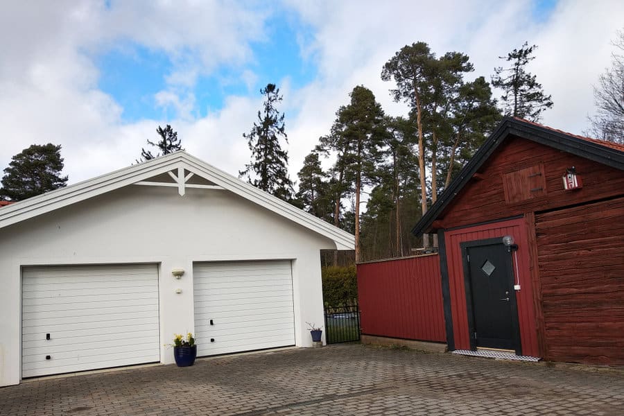 Enclosed carport