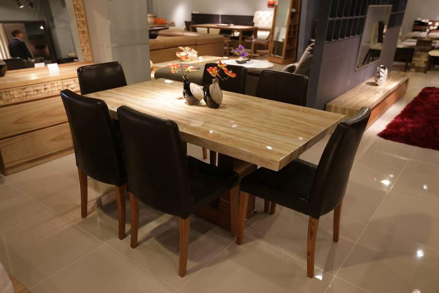 Round Vs Rectangle Dining Room Table