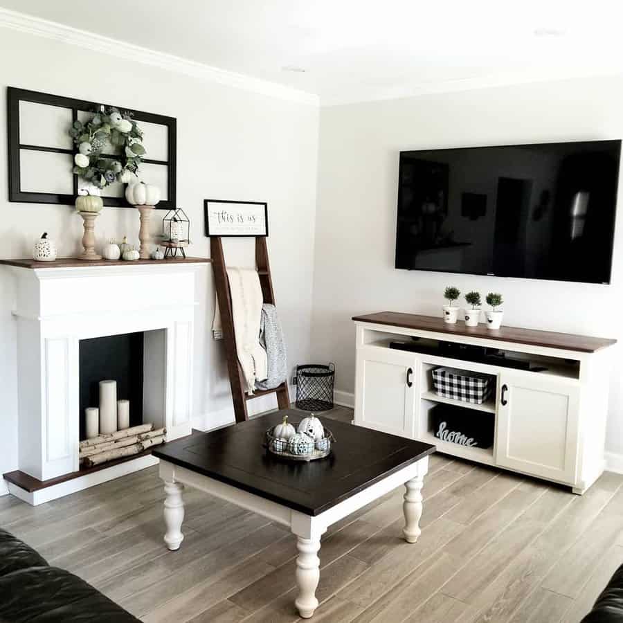 White living room with wall Tv