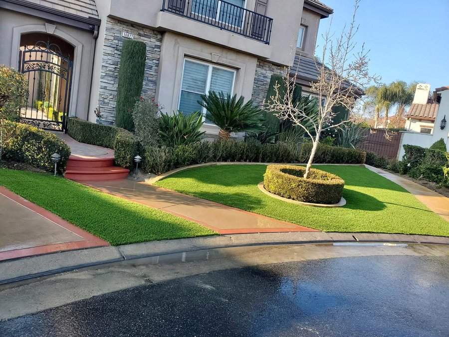 walk path with landscaping