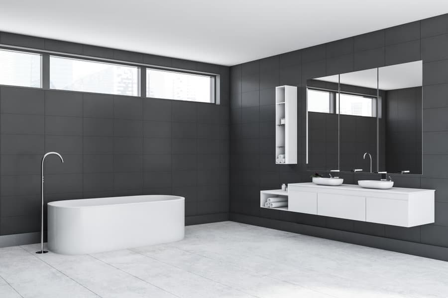 Black and white bathroom