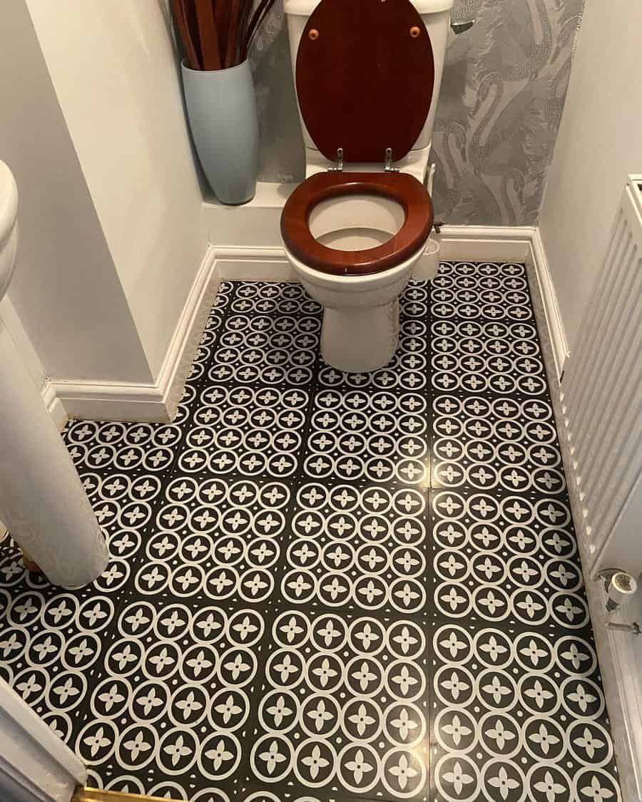 Patterned Small Bathroom Flooring Ideas