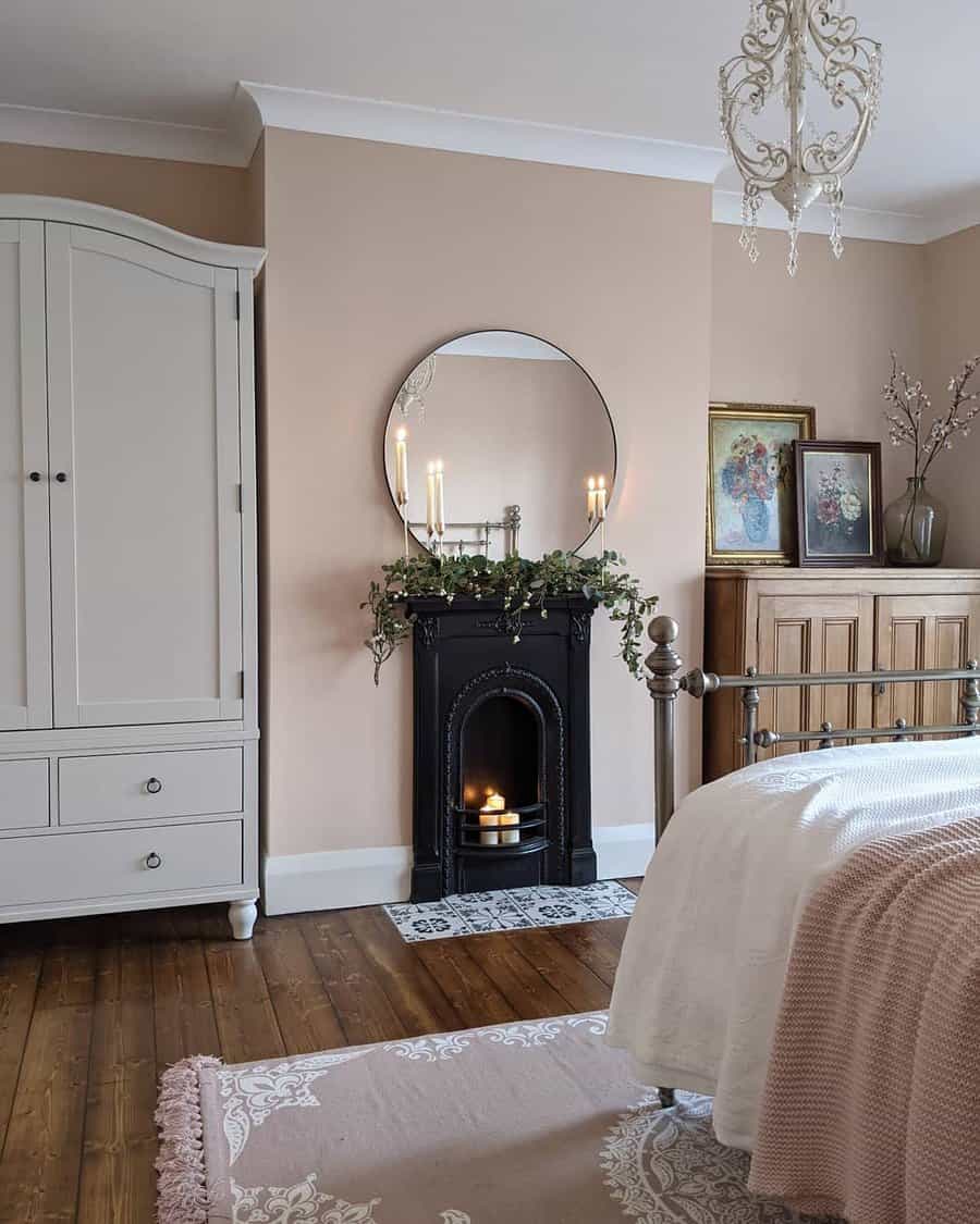 Pink shade bedroom