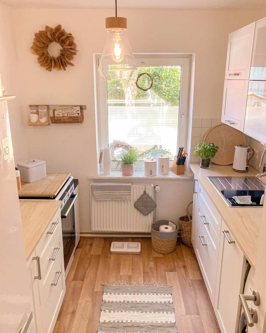 Scandinavian small kitchen with functional details