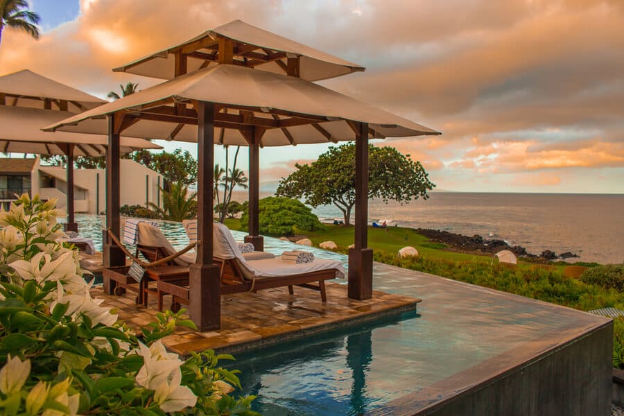 Cozy small pool cabana 