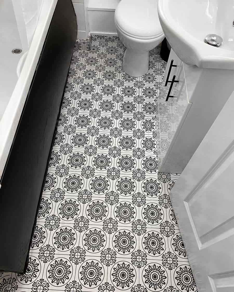 9 Small Bathroom Flooring Ideas Trendey 7328