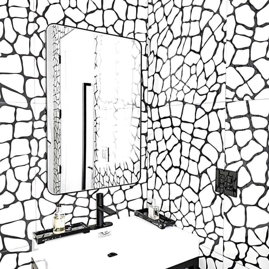 Statement black and white bathroom walls