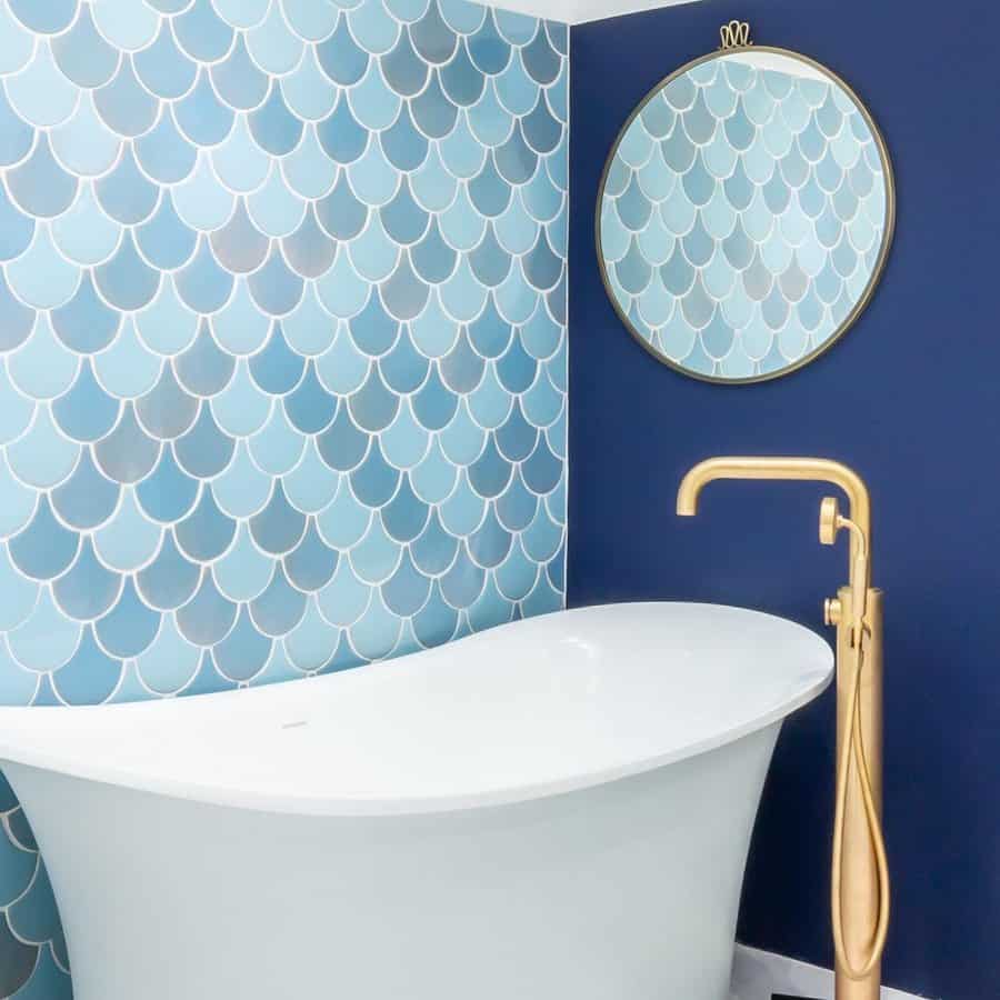 Bathroom with blue patterns