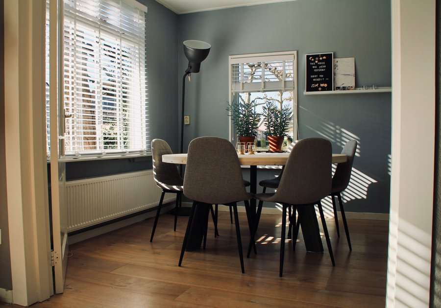 dining table room