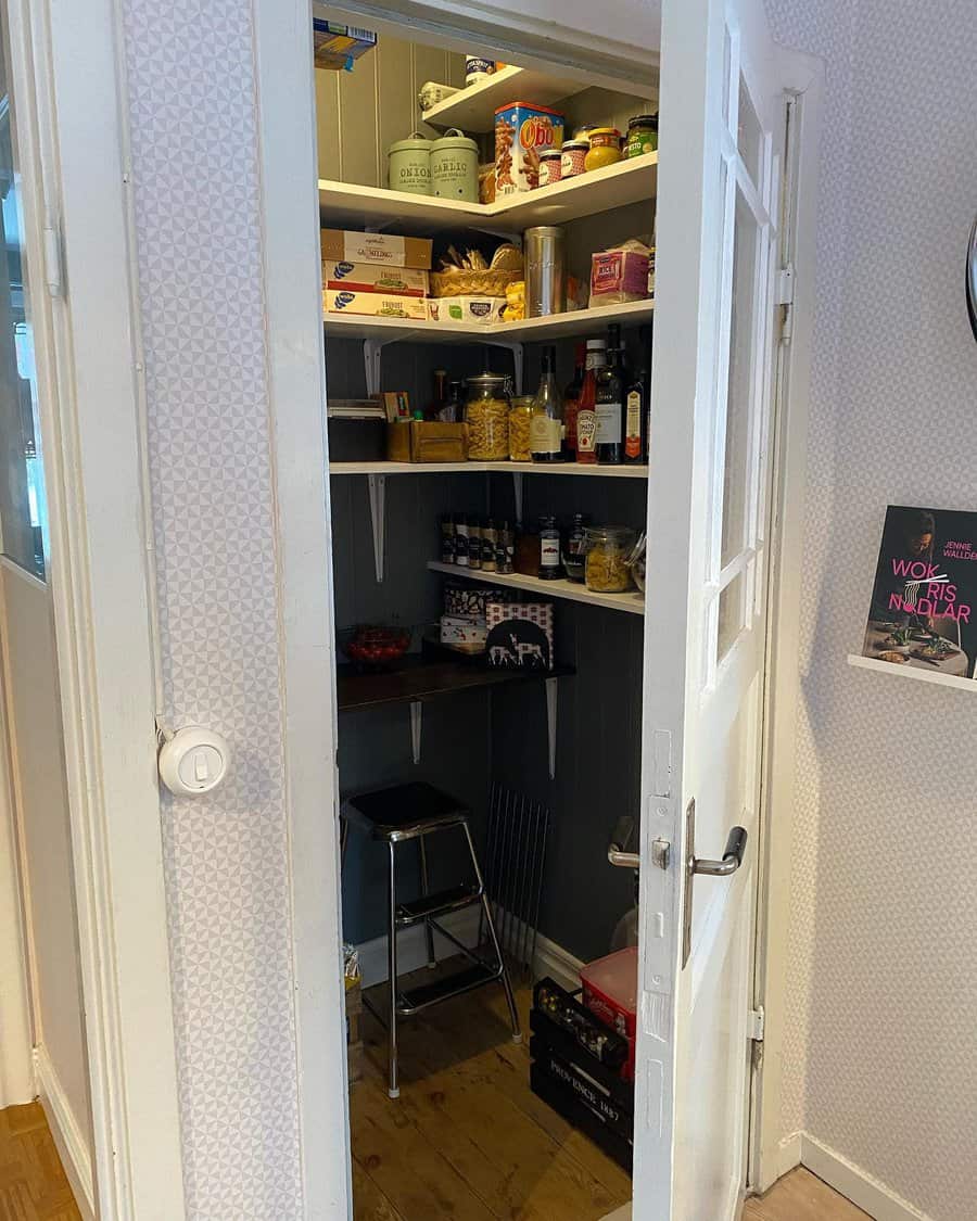 walk-in pantry