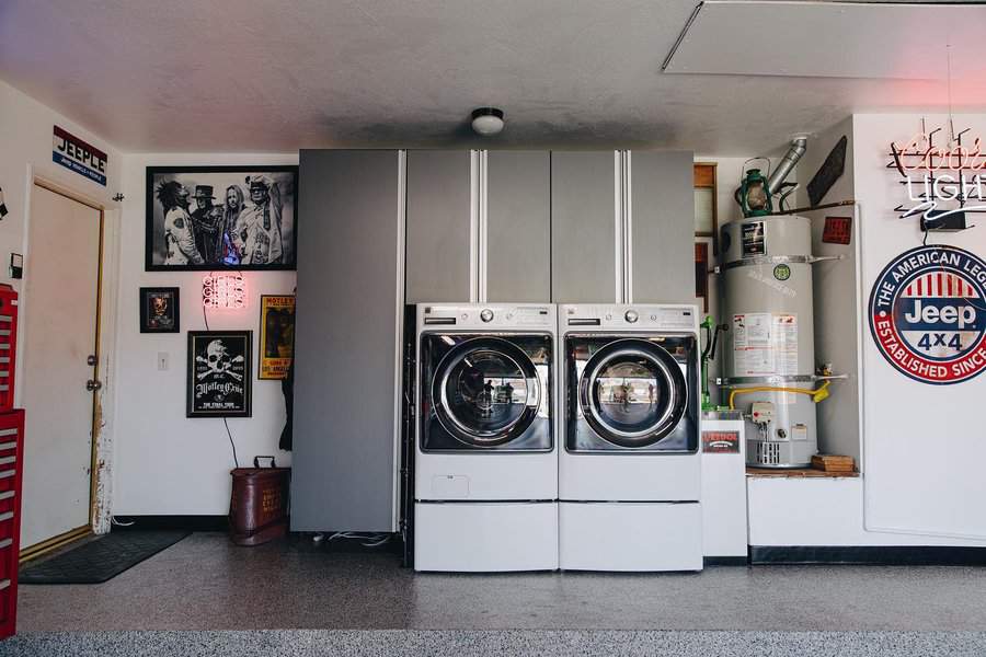 Garage laundry room