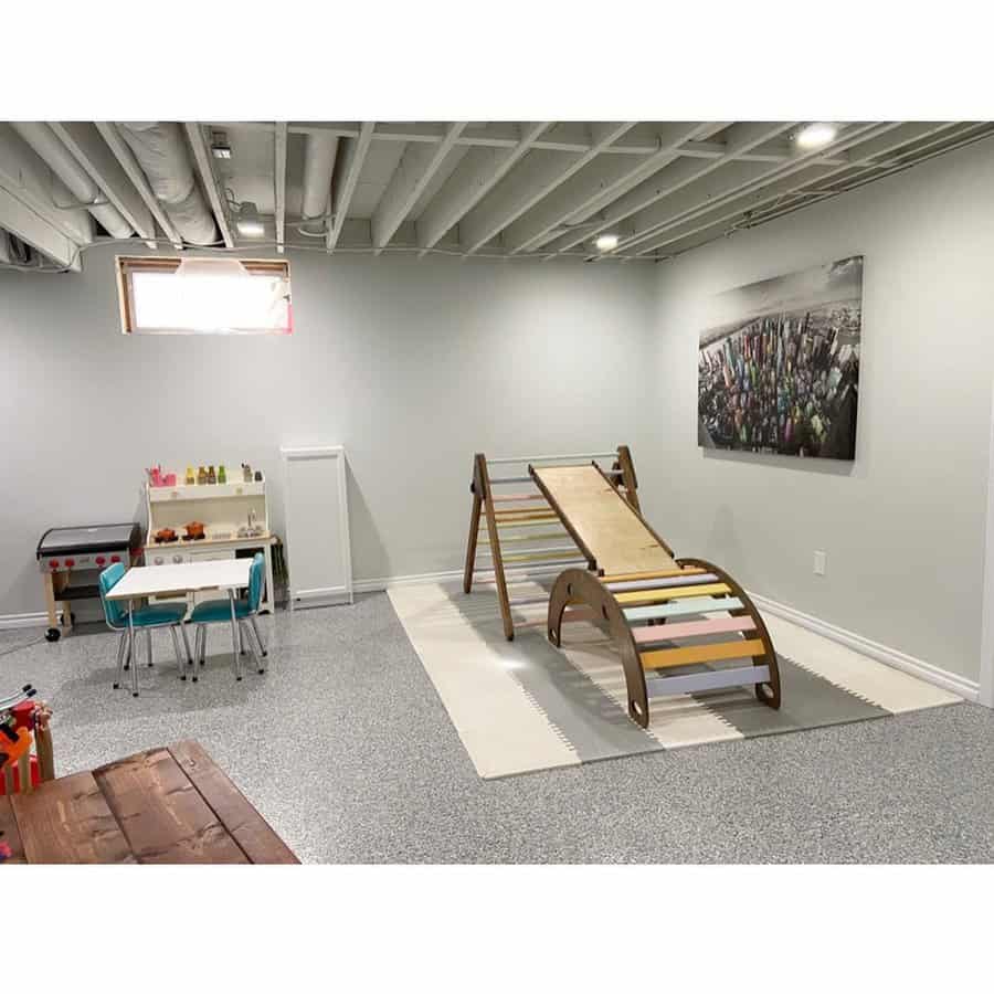 basement kids' playroom