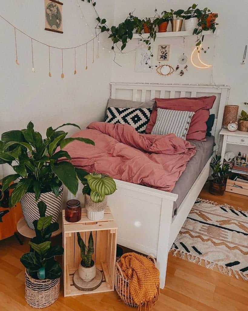 bedroom warm colors