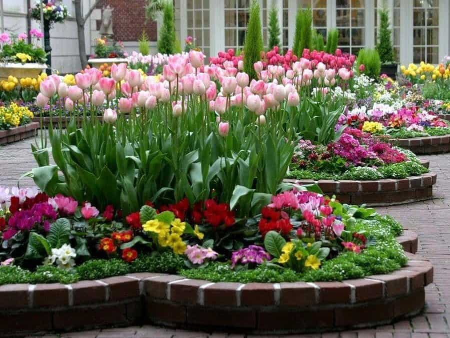 72 Creative Flower Bed Ideas for Your Garden