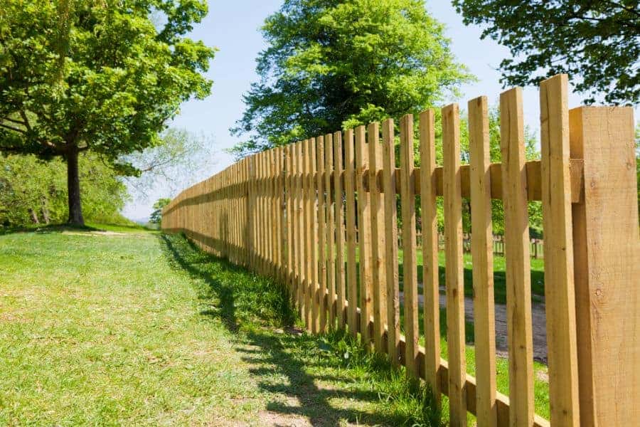 DIY Wood Fence Ideas 2