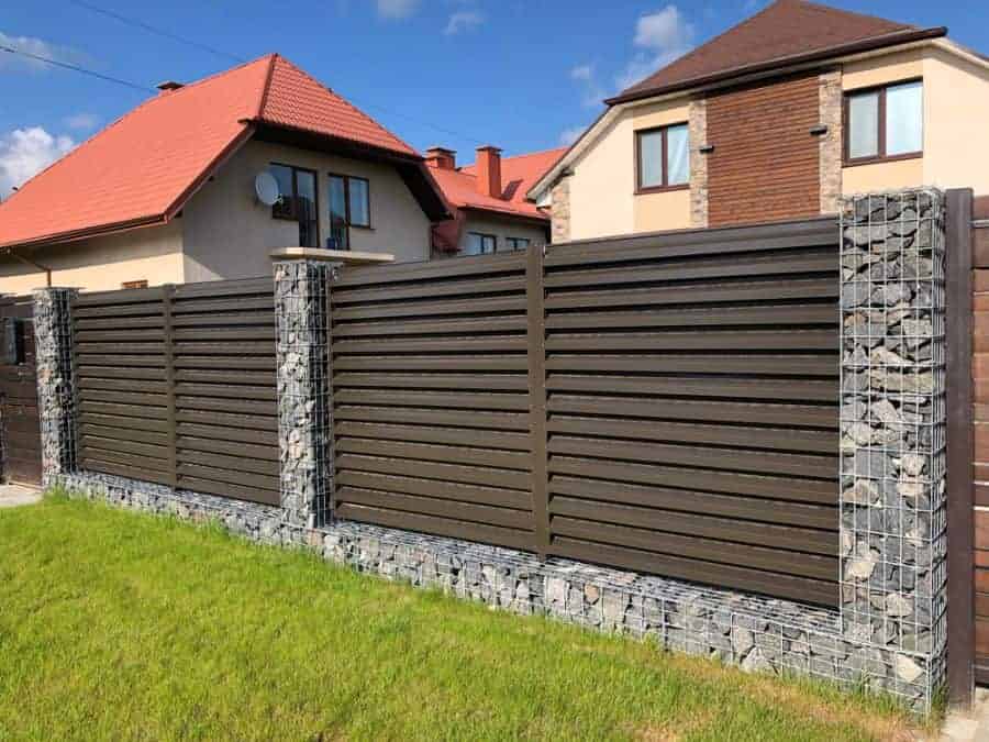 Decorative Wood Fence Ideas 1