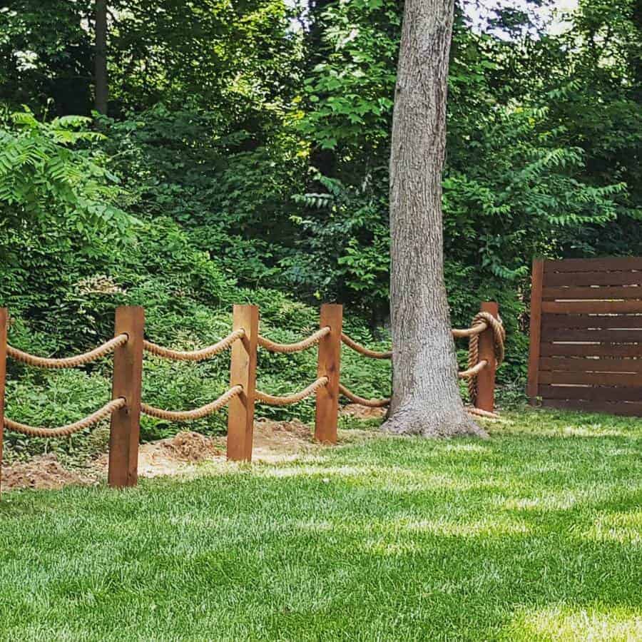 Decorative Wood Fence Ideas 10
