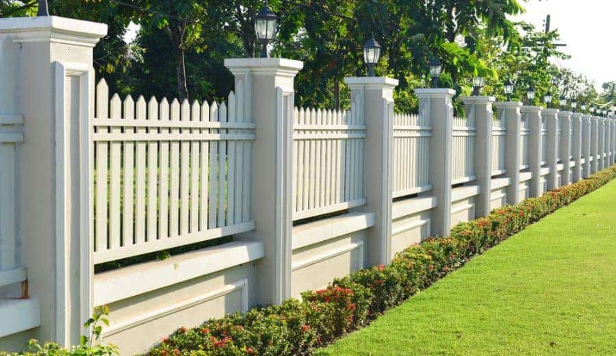 Decorative Wood Fence Ideas 5