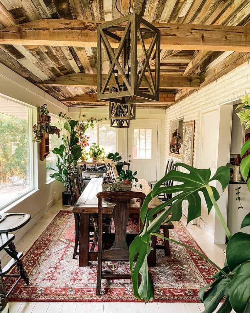 Cabin style sunroom