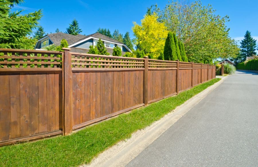 Lattice Wood Fence Ideas 4