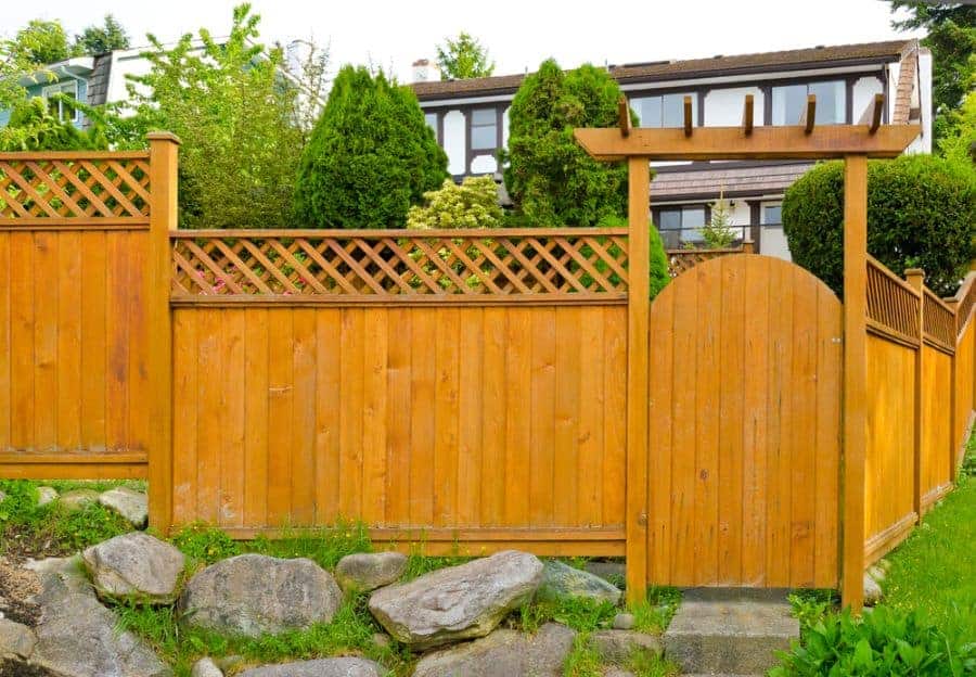 Lattice Wood Fence Ideas 5