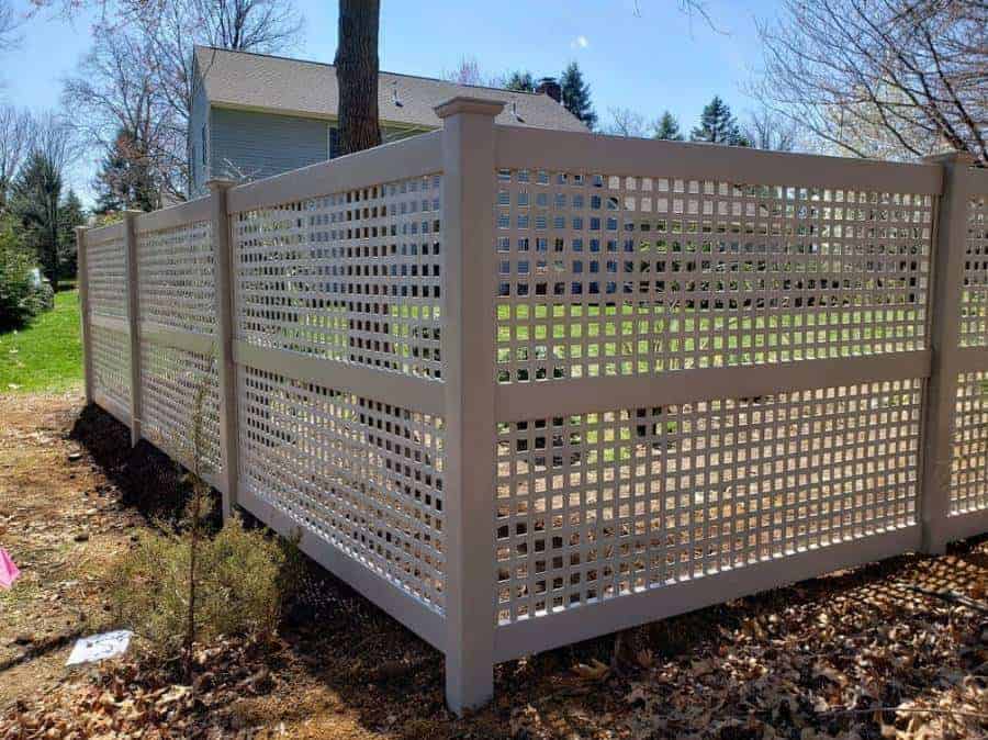 Lattice Wood Fence Ideas 7