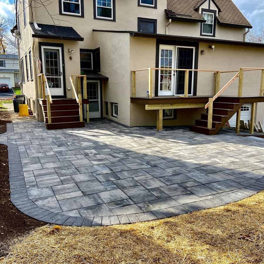 Patterned pavers in running bond design