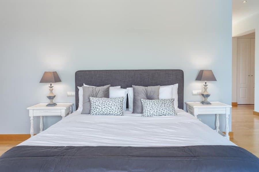 Modern Minimalist minimalist bedroom ideas 16