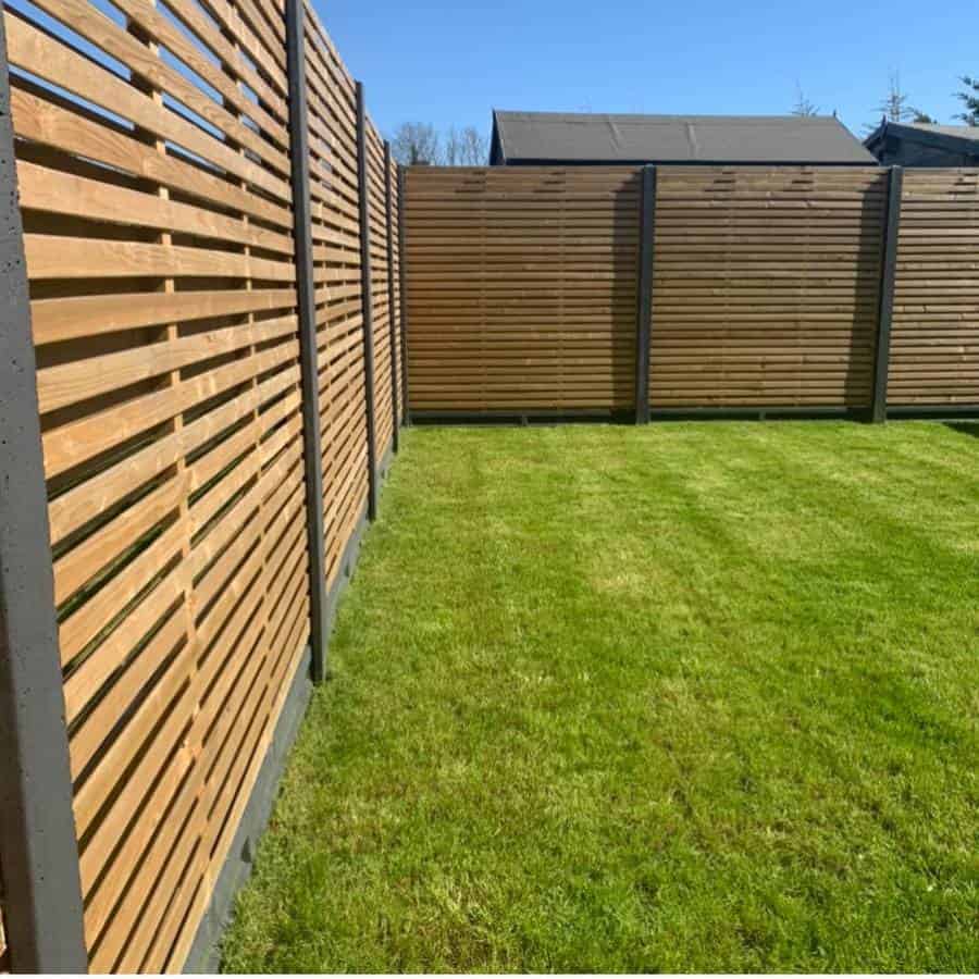 Modern Wood Fence Ideas 11