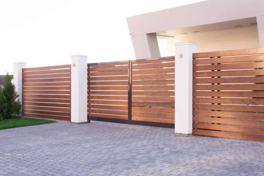 Modern Wood Fence Ideas 2