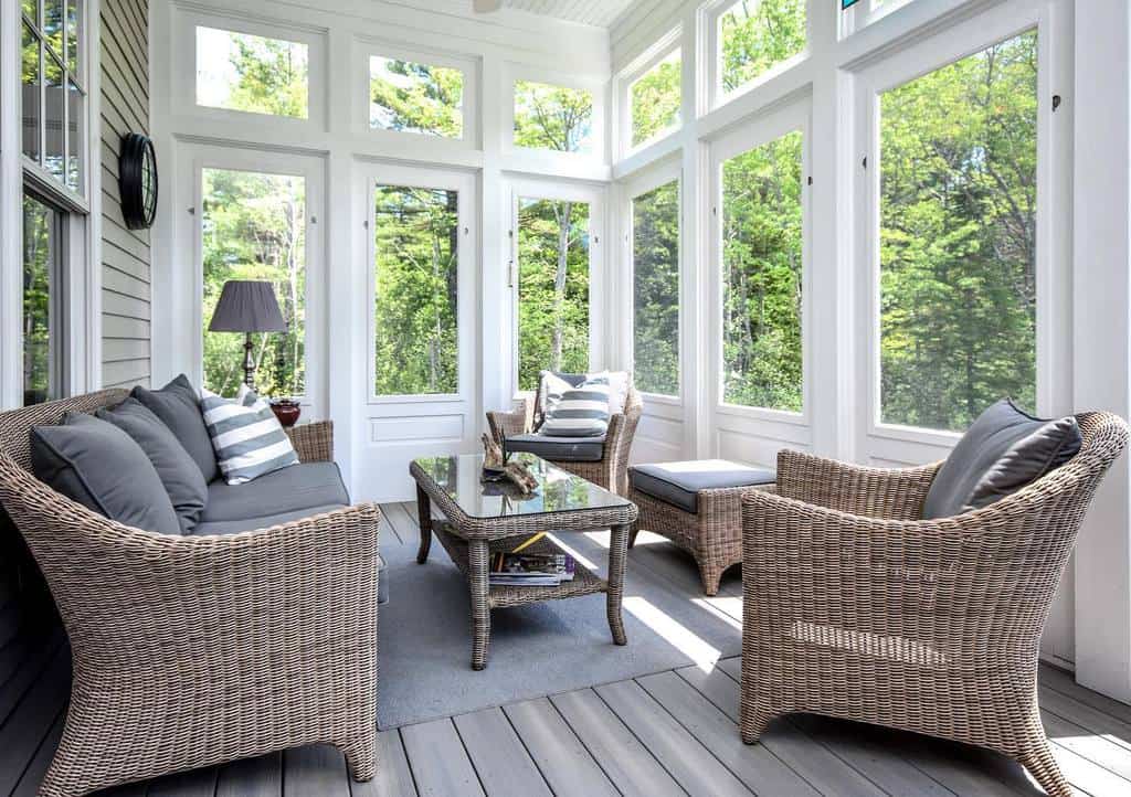 Sunroom with wicker furniture