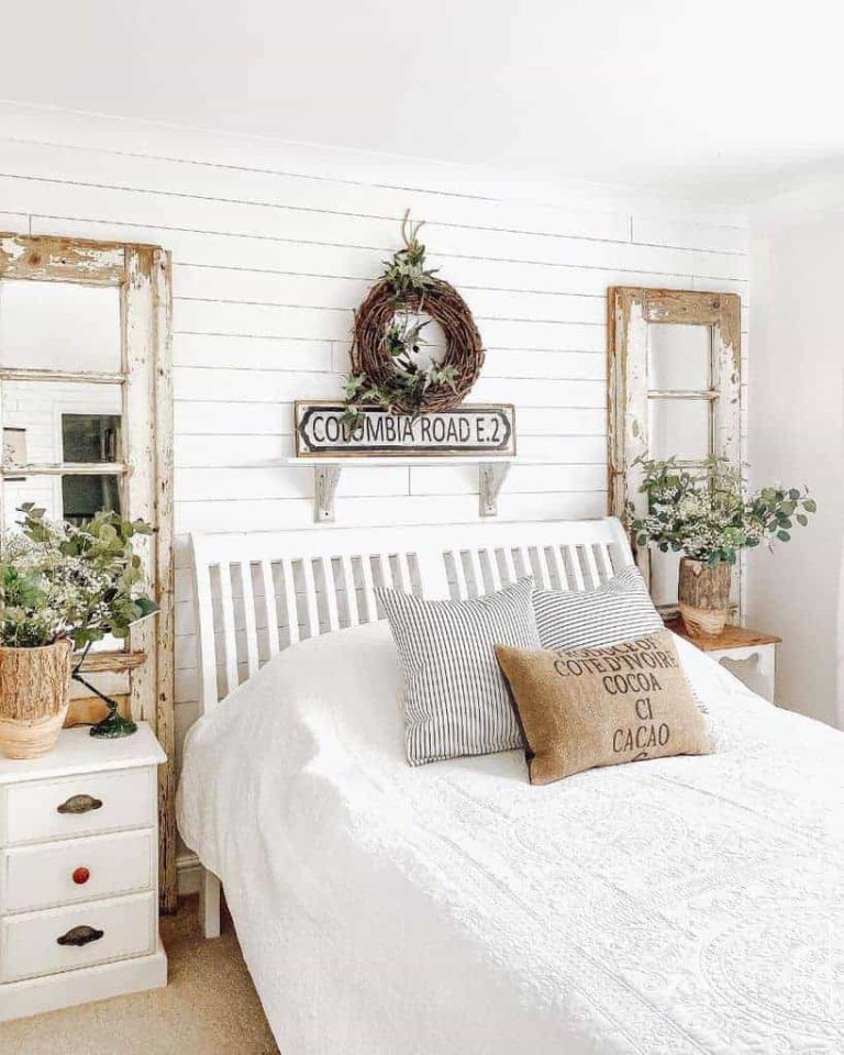 20 Bedroom Wall Decorations to Refresh Your Space