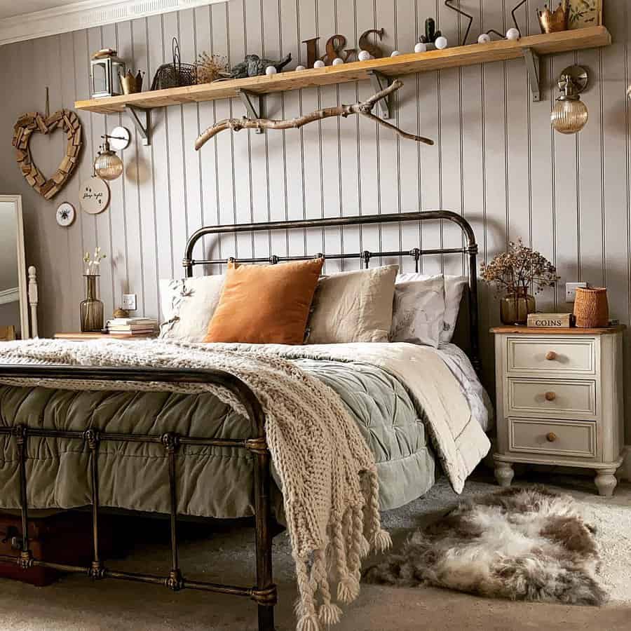 organic modern-style bedroom