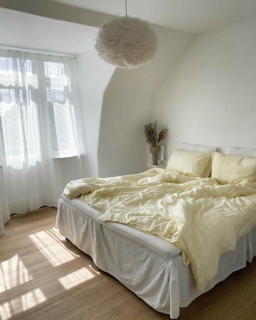 attic simple bedroom ideas reneesloth