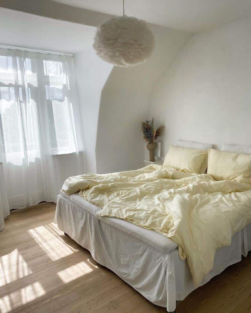 Scandinavian Style Bedroom