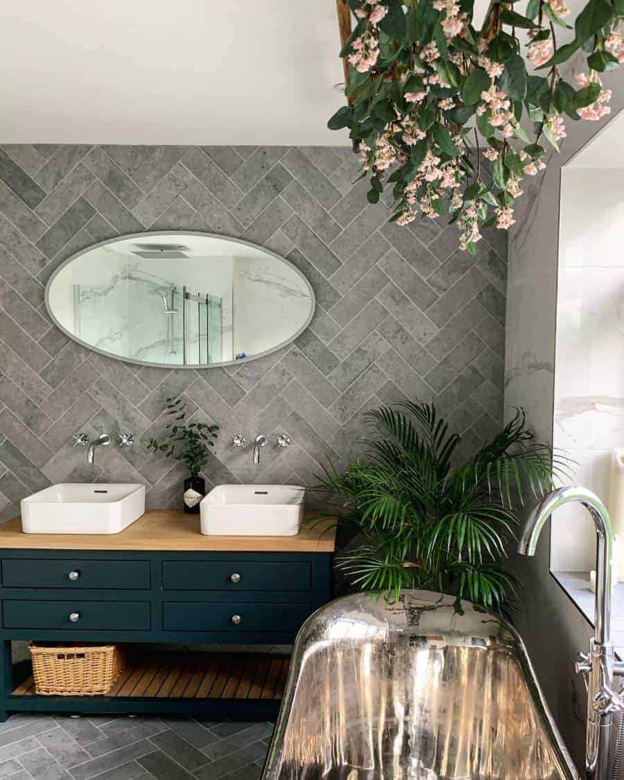 10 Bathroom Wall Tile Ideas