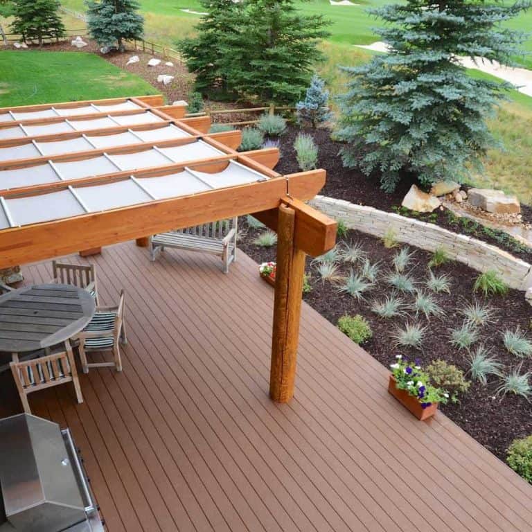 20 Backyard Deck Designs And Ideas - Trendey