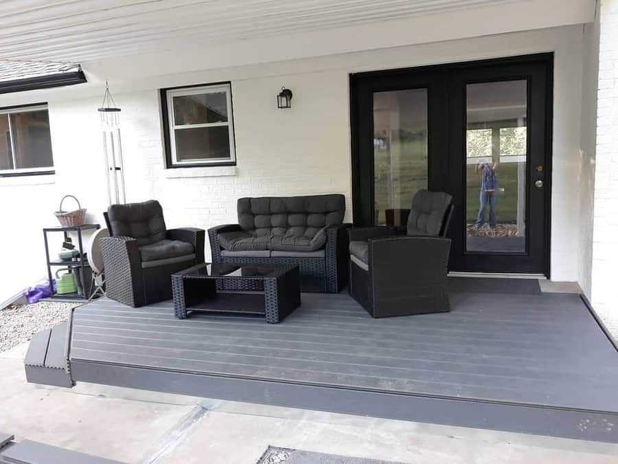 Waterproof vinyl deck flooring