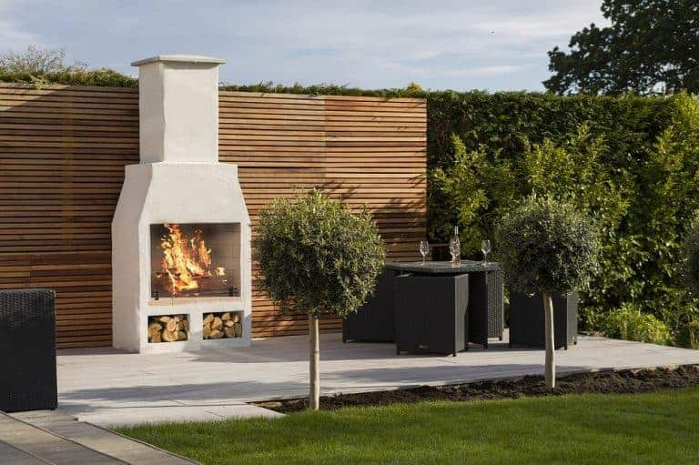 How to Build an Outdoor Fireplace