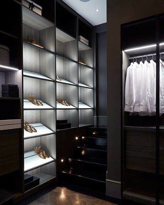 Walk in closet