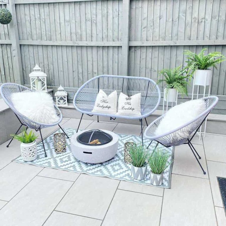 A closer look at Simple Minimalist Patio Decor On A Budget