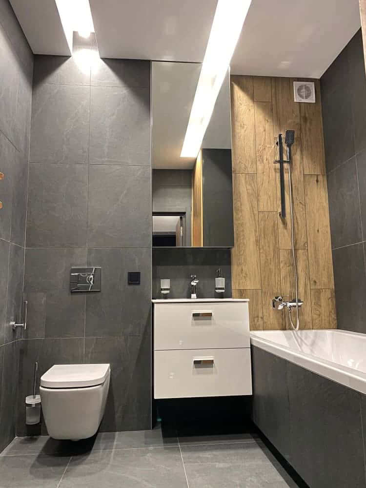 small modern bathroom 1