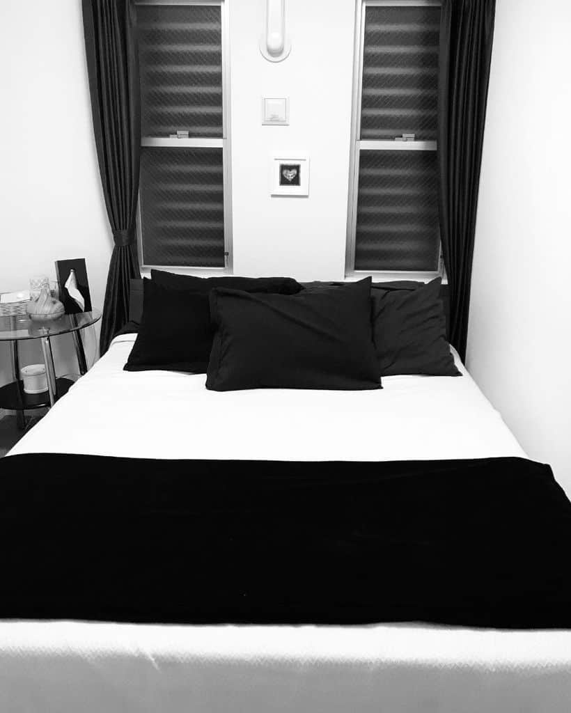 Small Black And White Bedroom