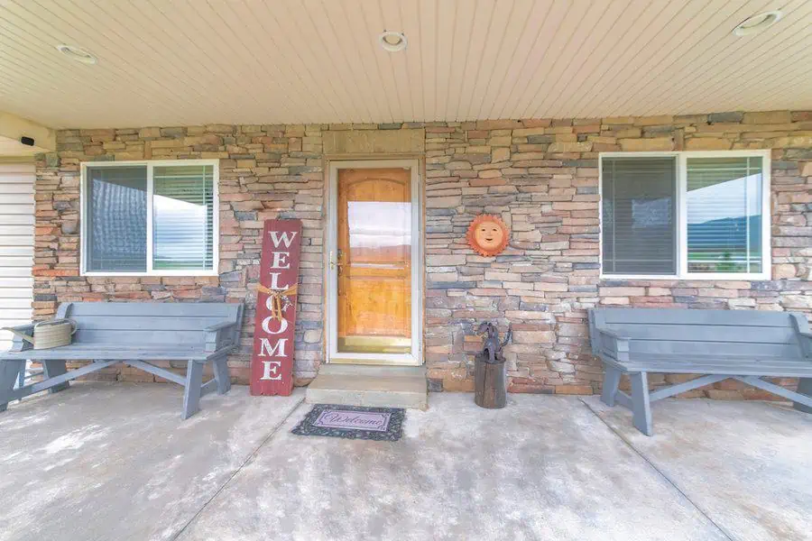Front porch sign