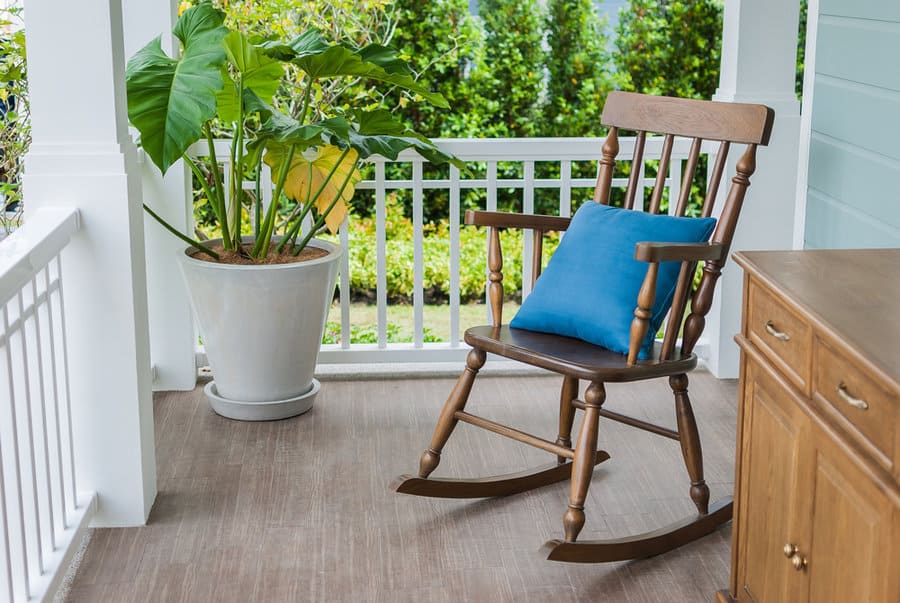 Front porch with classic rocking chairs 