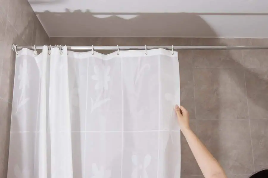 Effective Tips for Cleaning Your Shower Curtain and Liner